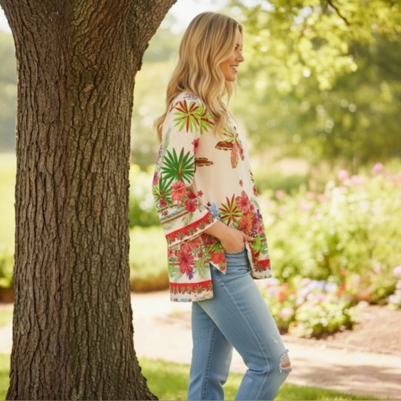 Suzanne Betro Tropical 3/4 Sleeve Top Size Small - Picture 3 of 11